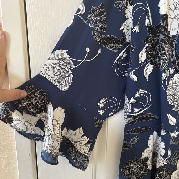 Bohemian Floral Maxi Dress Blue Aprox 2X Long V-Neck 3/4 Sleeves Feaux Wrap City - Picture 4 of 16